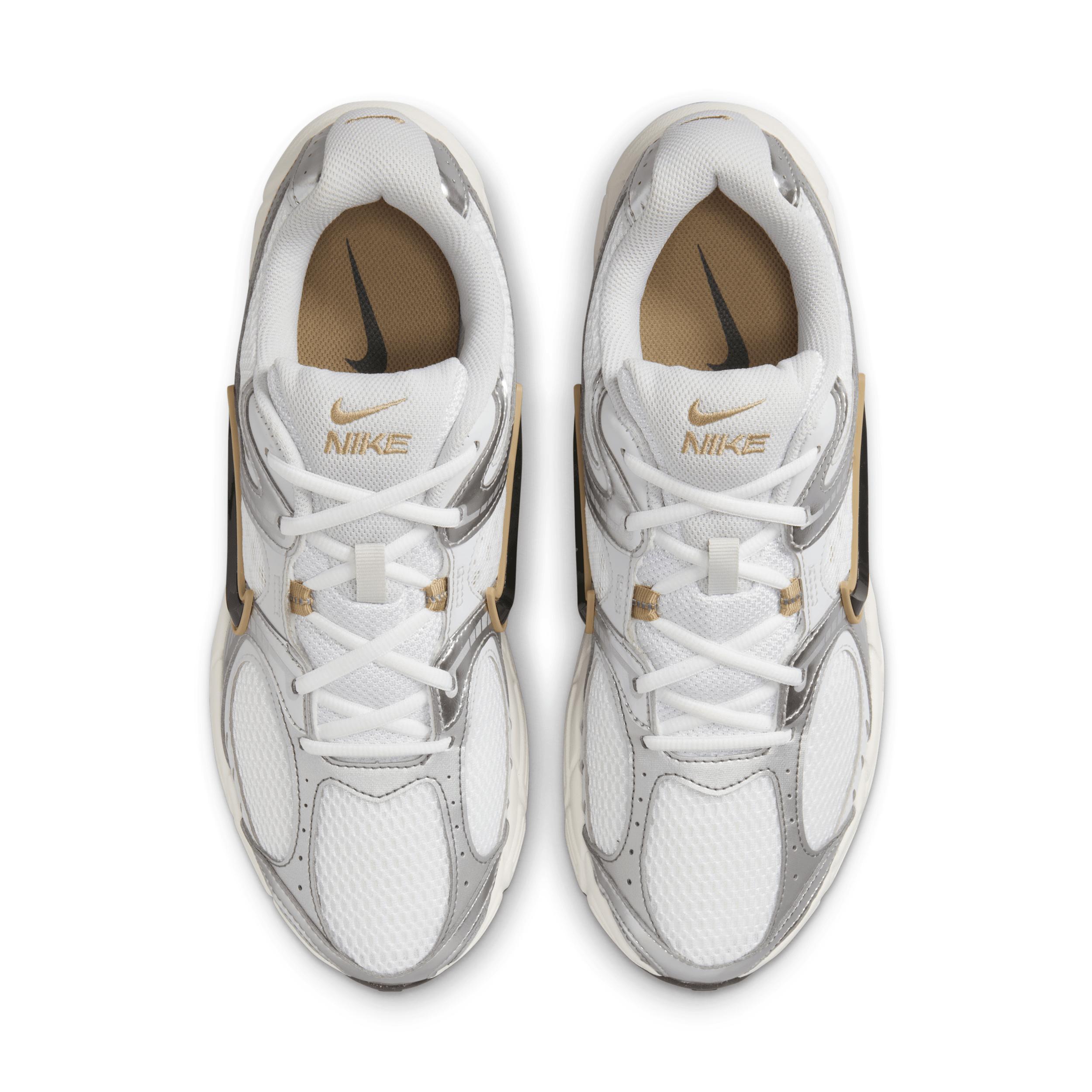 Nike Men's V5 RNR Shoes Product Image