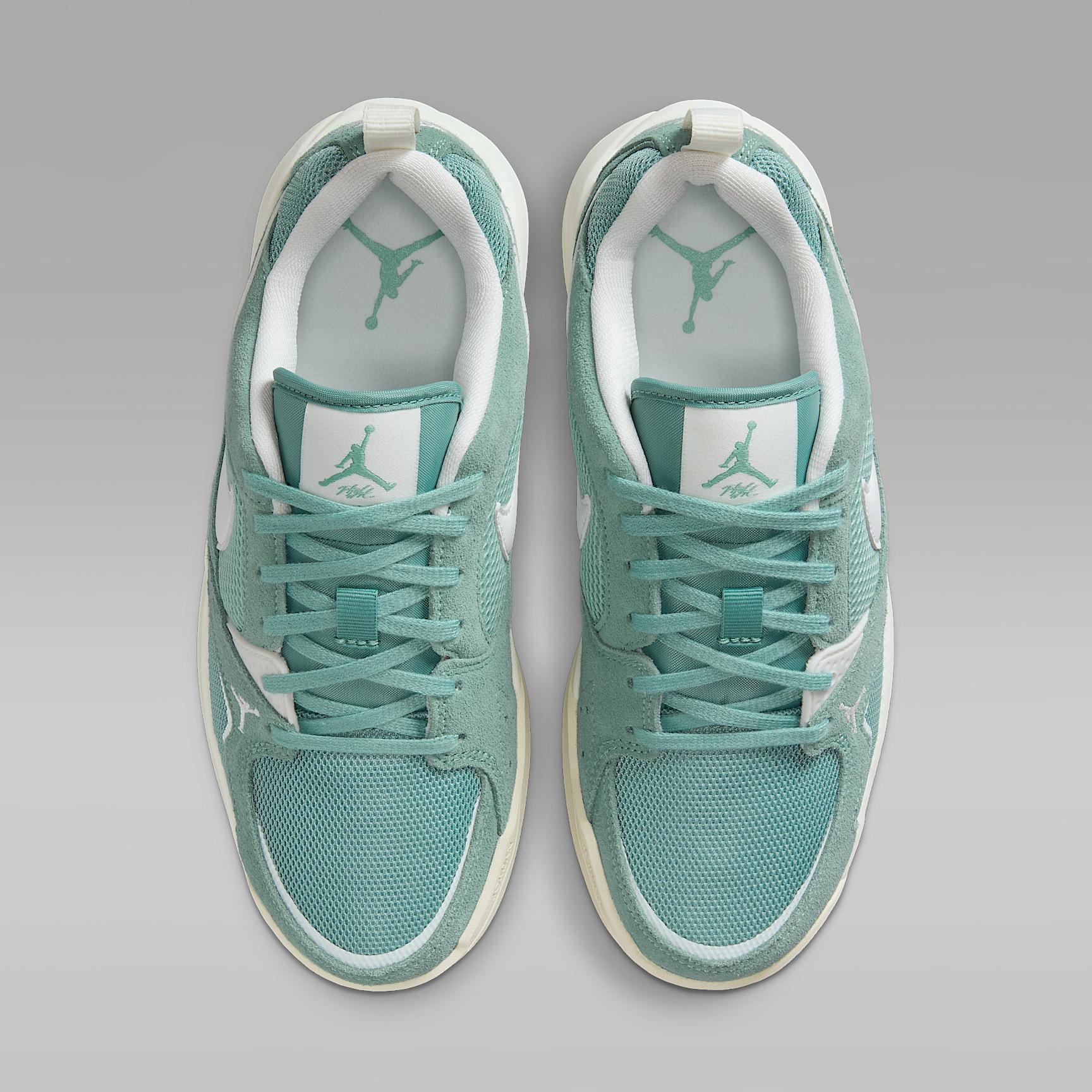 Women's Jordan CMFT Era Shoes Product Image