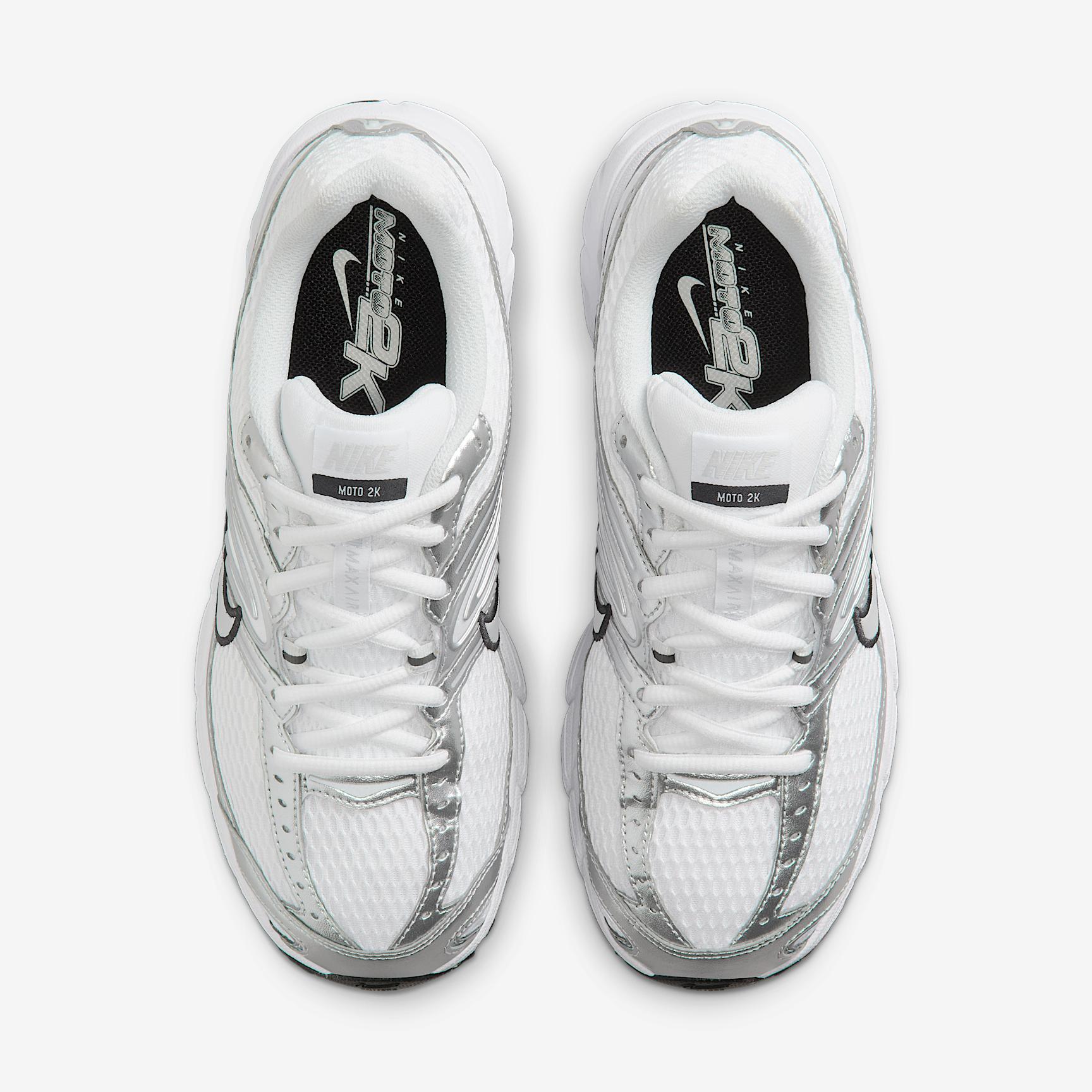 Nike Women's Air Max Moto 2K Shoes Product Image