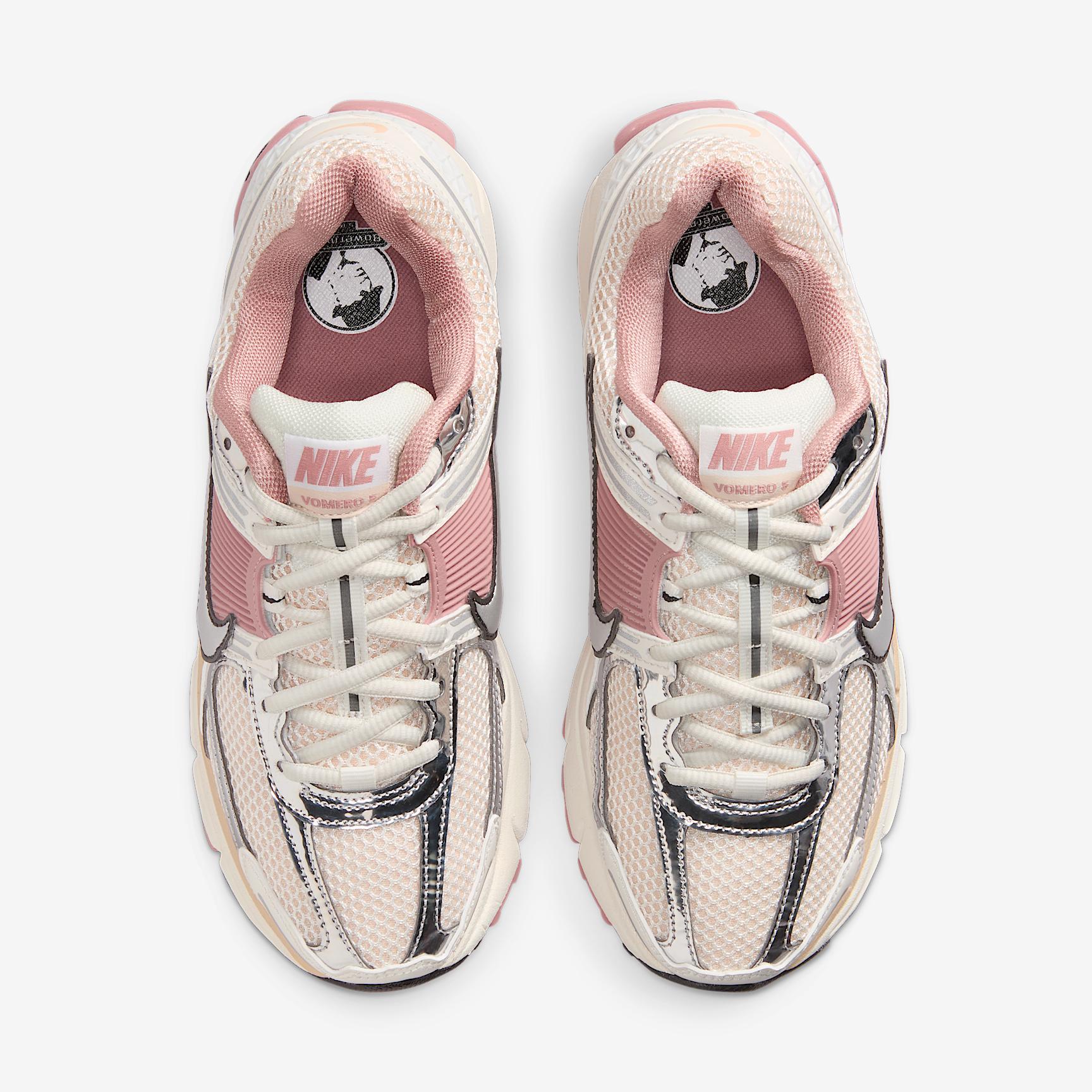 Nike Women's Zoom Vomero Shoes Product Image