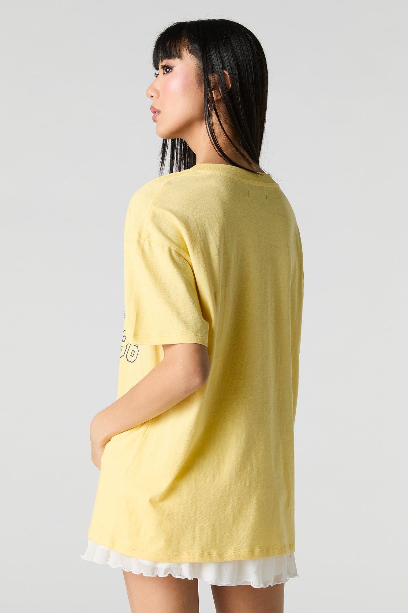 California 86 Graphic V-Neck T-Shirt Female Product Image