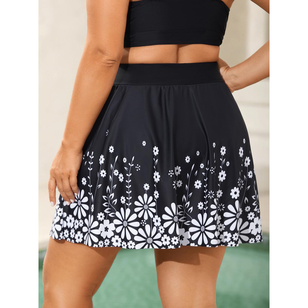 Plus Size Floral Hem Pockets Pleated Swim Bottoms Women's Swimwear Black Beach High stretch Bodycon High Rise Slanted pocket Curve Swim Bottoms BloomChic 22-24/3X Product Image