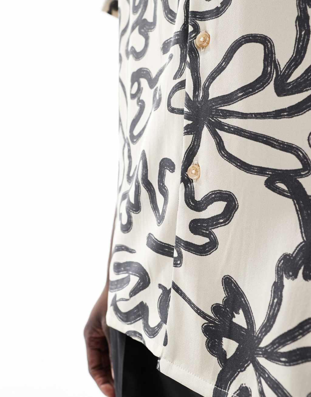 ASOS DESIGN relaxed camp collar shirt with floral line drawing Product Image