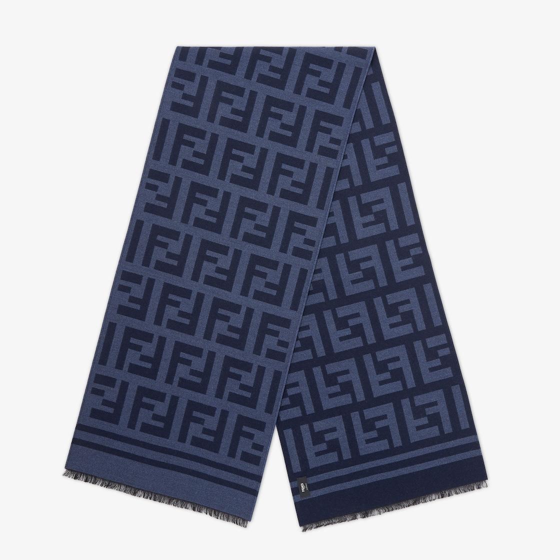 ScarfBlue wool and silk scarf Product Image