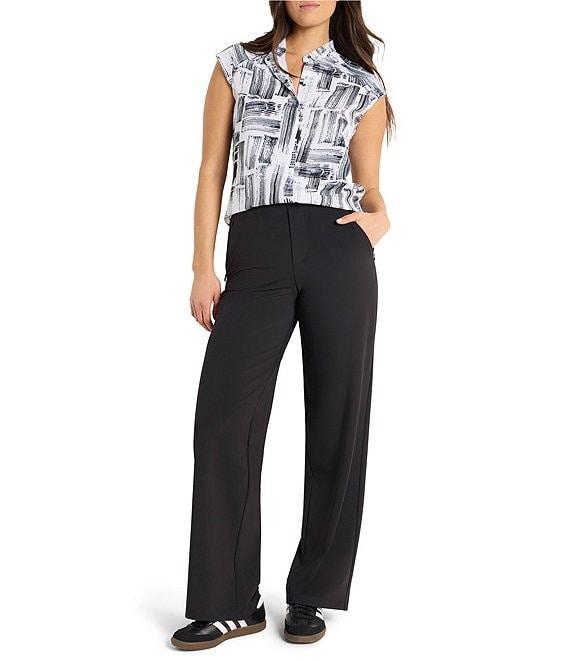 NIC + ZOE City Blocks Tech Stretch Split Collar Cap Sleeve Top Product Image