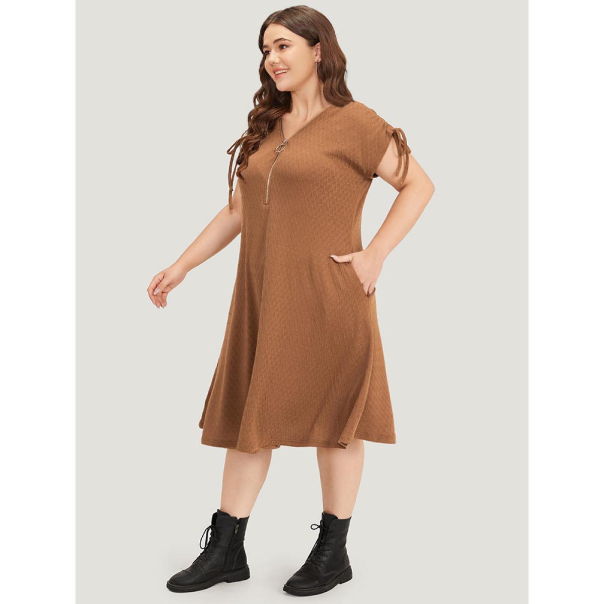 Plus Size Solid O Ring Zipper Pocket Drawstring Dolman Sleeve Dress Bronze Women Casual Texture V-neck Short sleeve Curvy Midi Dress BloomChic 30/6X Product Image