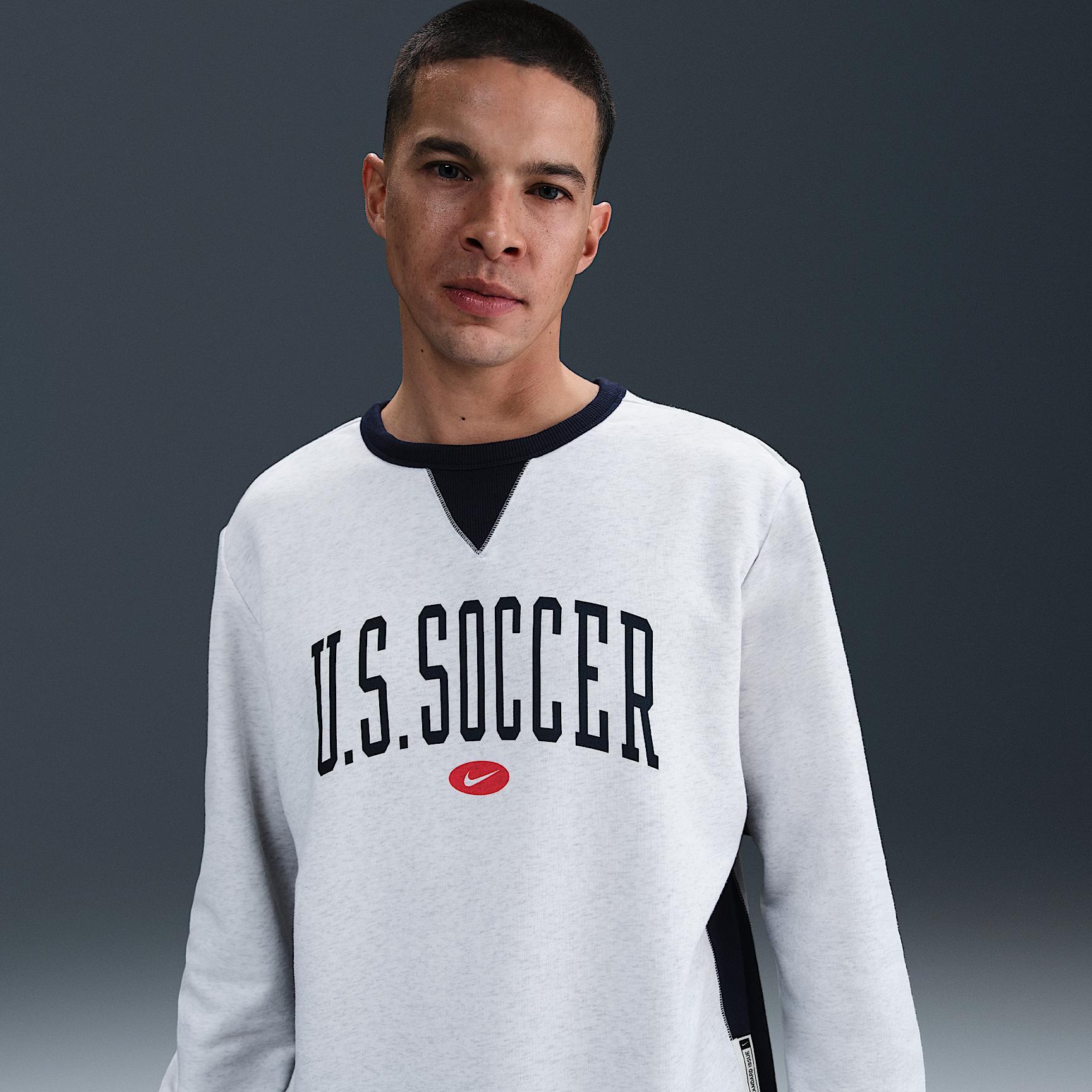 USMNT Standard Issue Nike Men's Dri-FIT Soccer Crew-Neck Sweatshirt Product Image