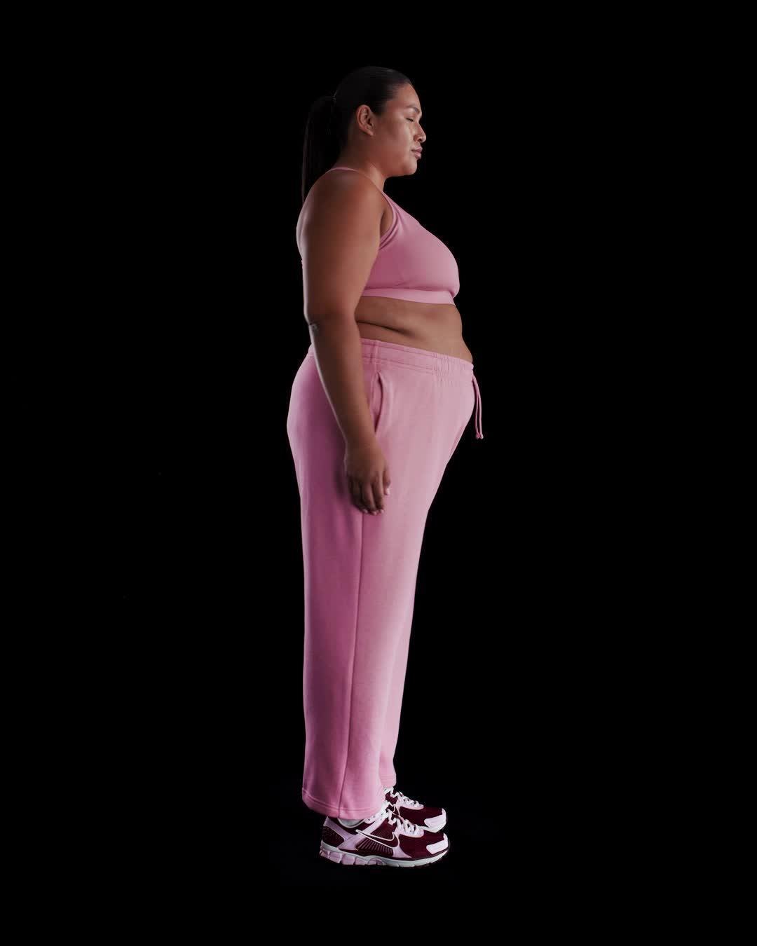 Nike Sportswear Club Fleece Women's Mid-Rise Wide-Leg Graphic Pants (Plus Size) Product Image