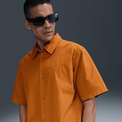 Nike Club Men's Short-Sleeve Button-Down Shirt Product Image