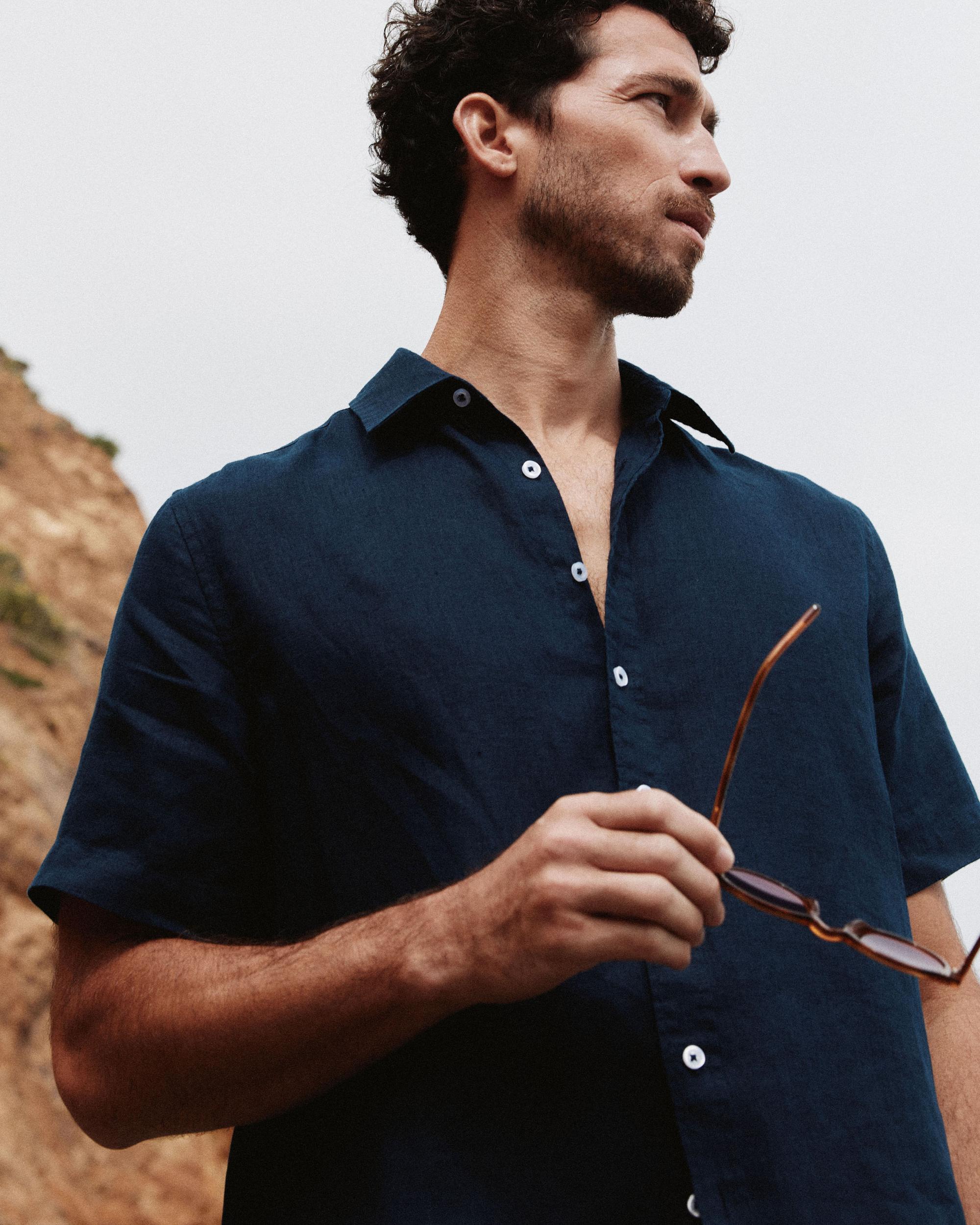Quince | Men's 100% European Linen Relaxed Short Sleeve Shirt Product Image