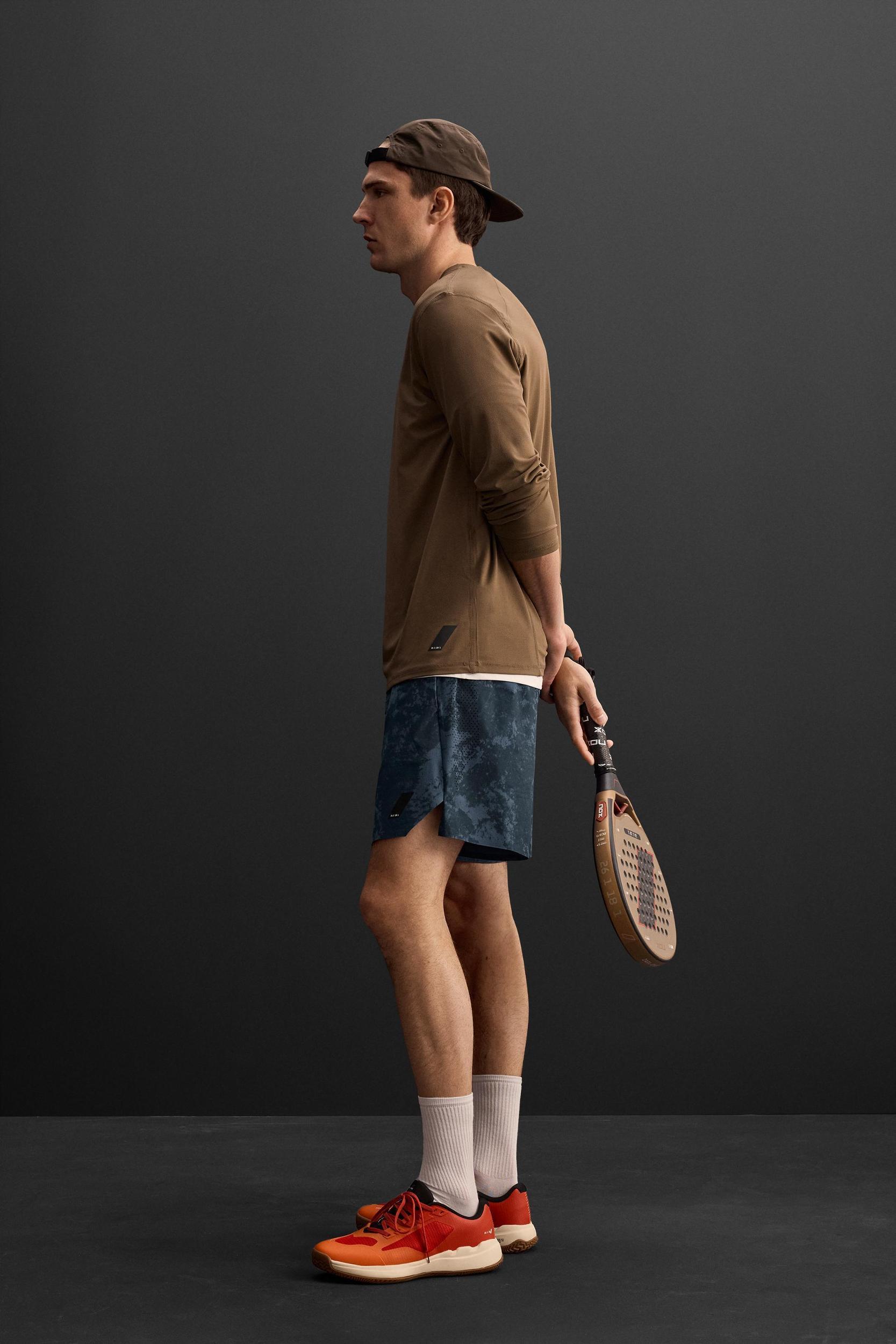 ABSTRACT PRINT TRAINING SHORTS Product Image