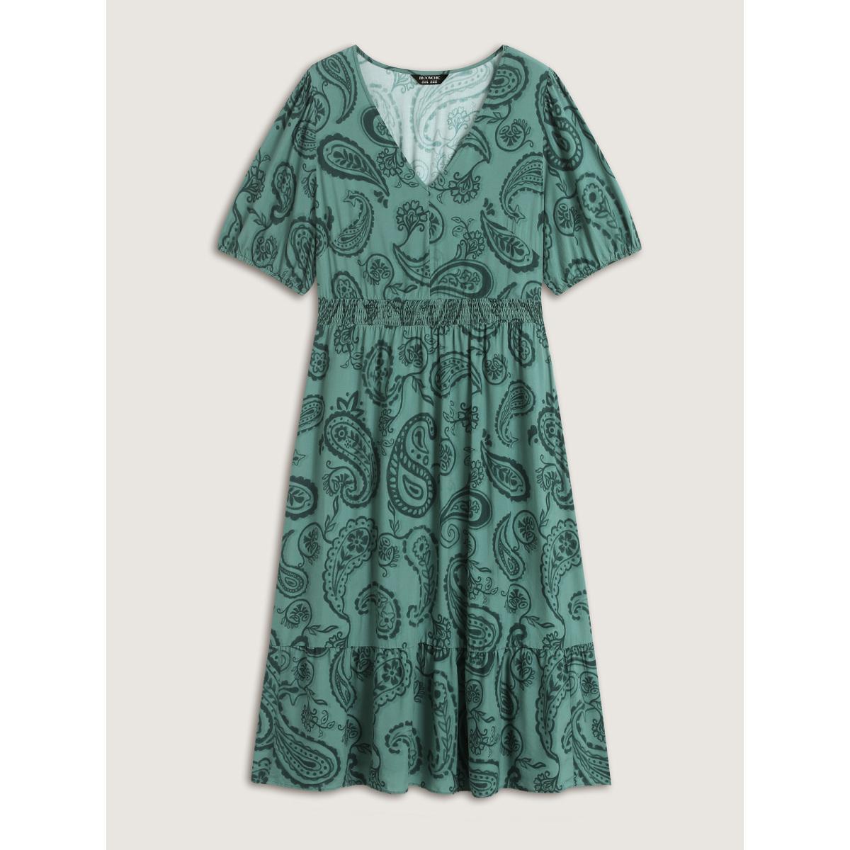 Plus Size Paisley Print Shirred Waist Midi Dress Teal Women V-neck Short sleeve Curvy BloomChic 12/L Product Image