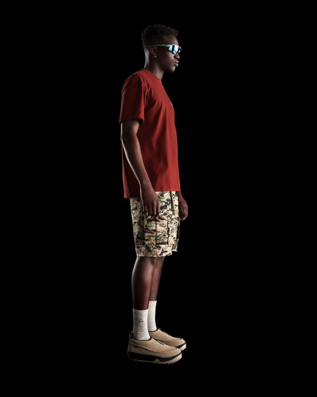 Nike ACG Men's Max90 T-Shirt Product Image