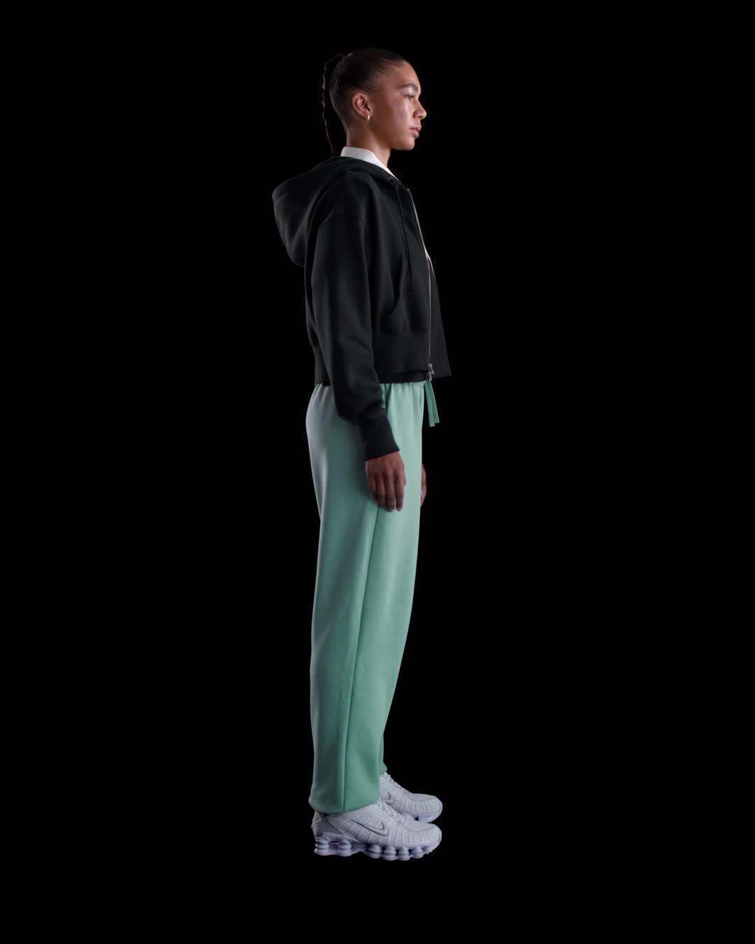 Women's Nike Sportswear Club Fleece Mid-Rise Oversized Sweatpants Product Image