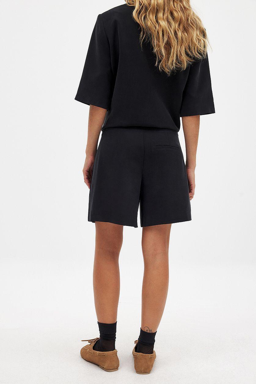 Wide Mid Waist Shorts Product Image