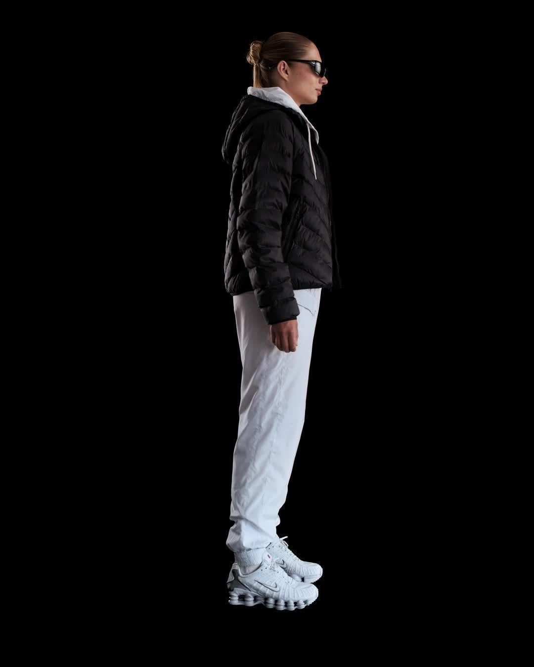 Nike Sportswear Windpuffer Women's Therma-FIT Hooded Puffer Product Image