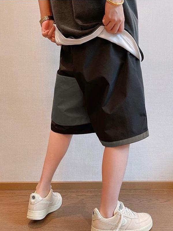 Men's Large Pocket Zipper Casual Shorts Product Image