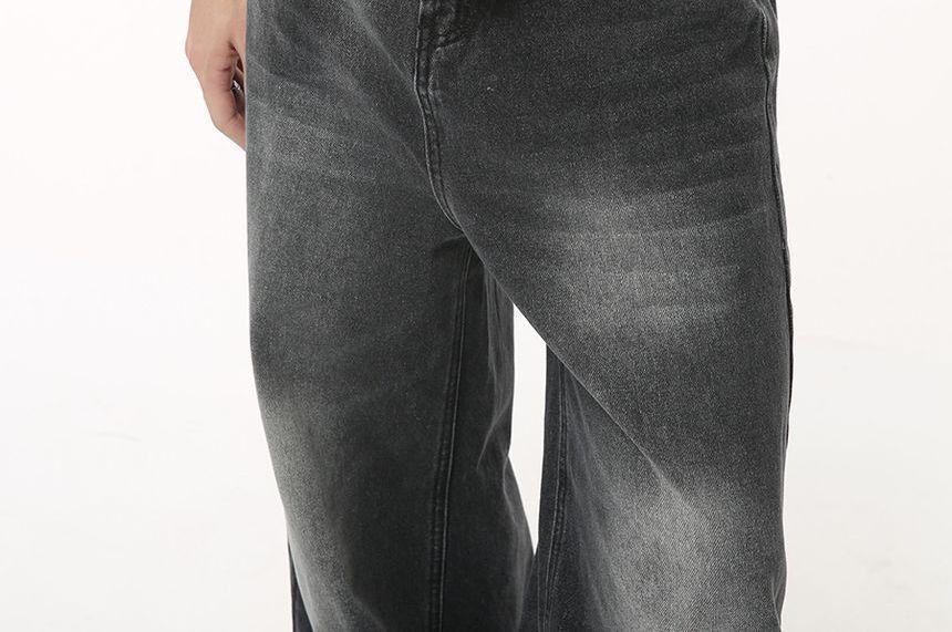 Mid Rise Washed Wide Leg Jeans Product Image