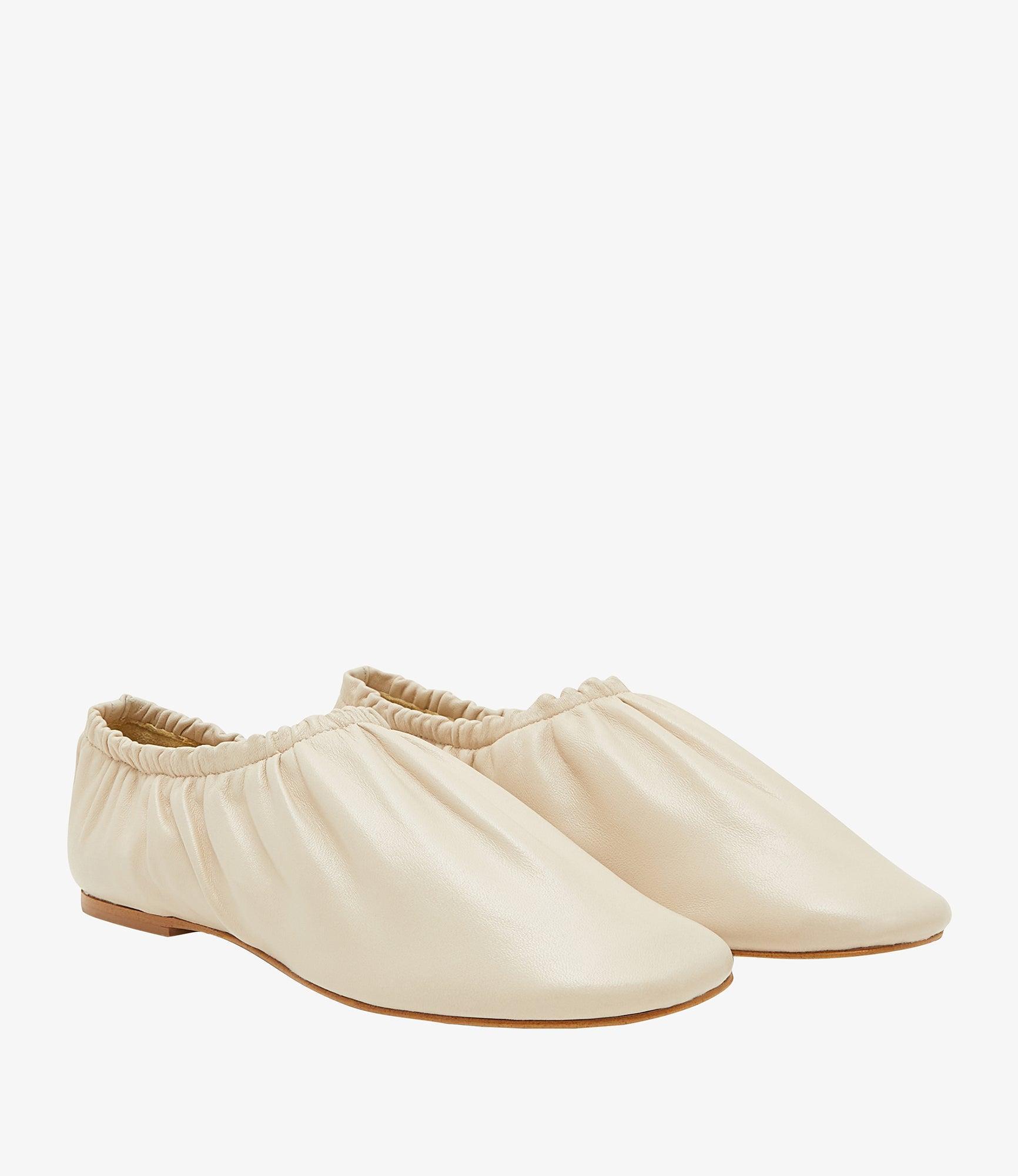 Swan slip-ons Female Product Image