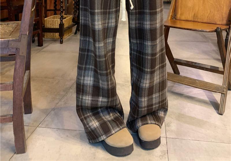 High Rise Plain Loose-Fit Wide-Leg Pants Product Image