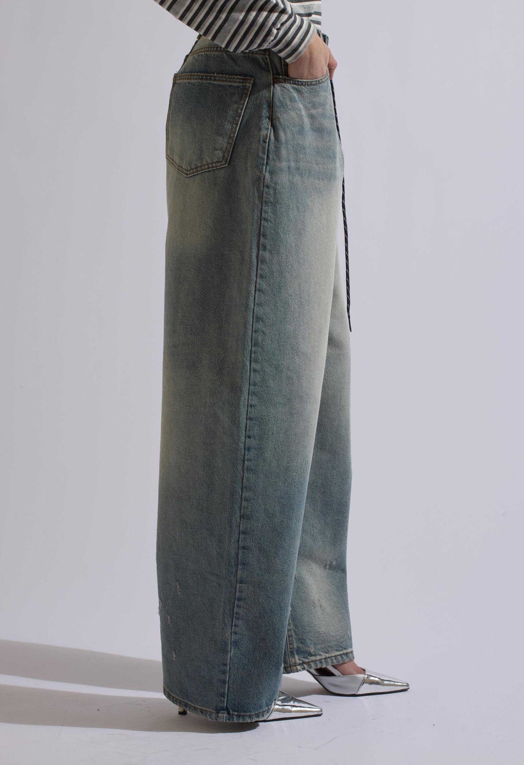 Harper Distressed Denim Product Image
