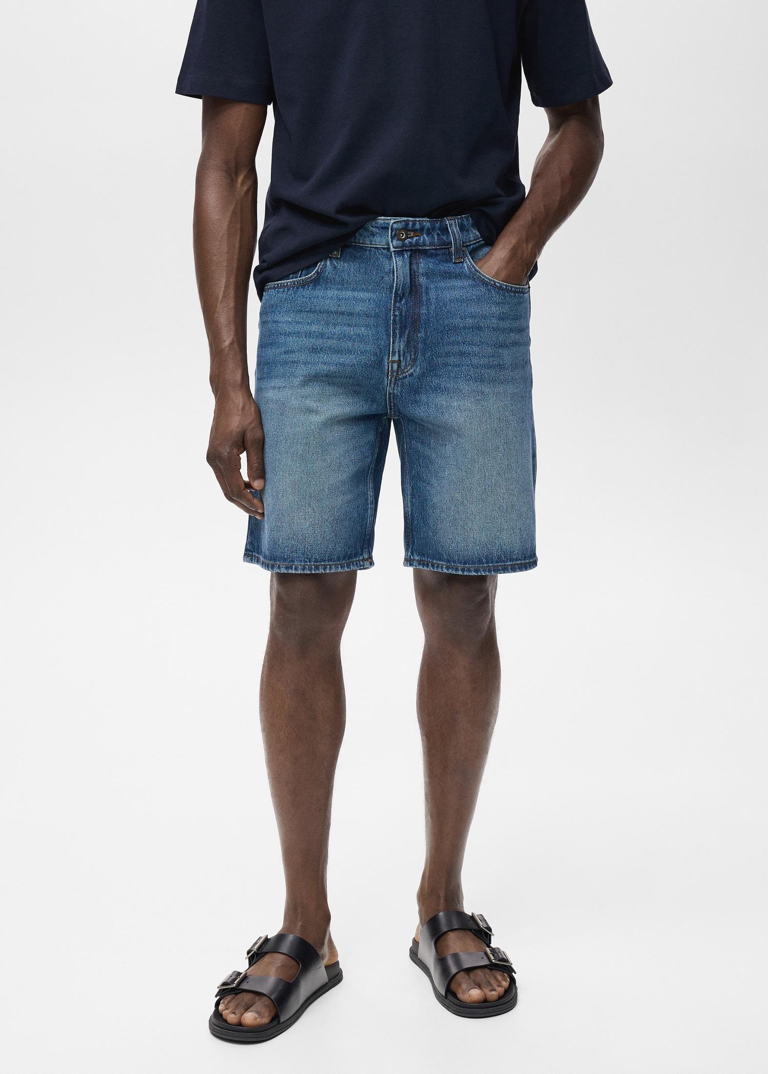 Regular-fit denim shorts - Men | MANGO USA Product Image