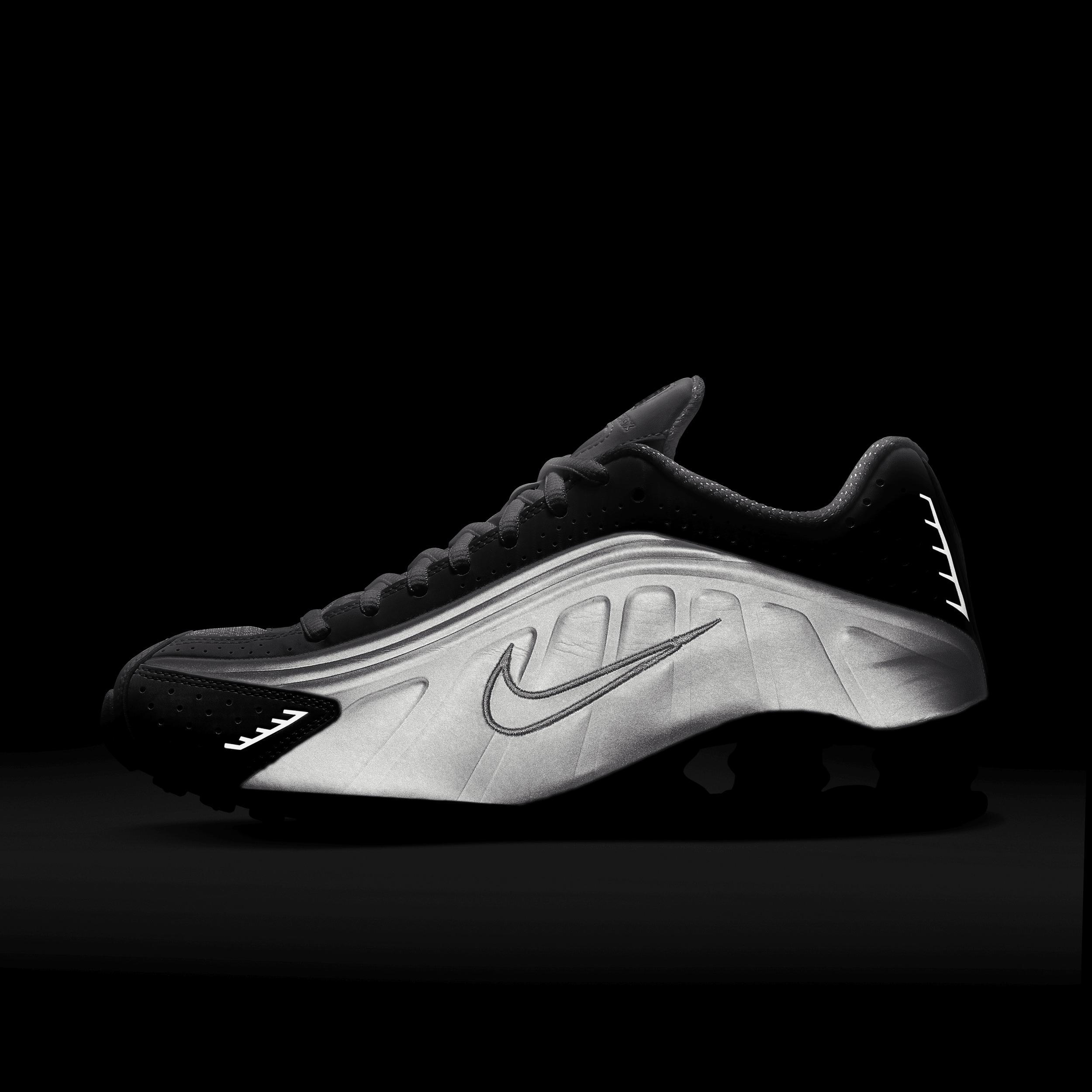 Nike Womens Shox R4 Casual Shoes Product Image