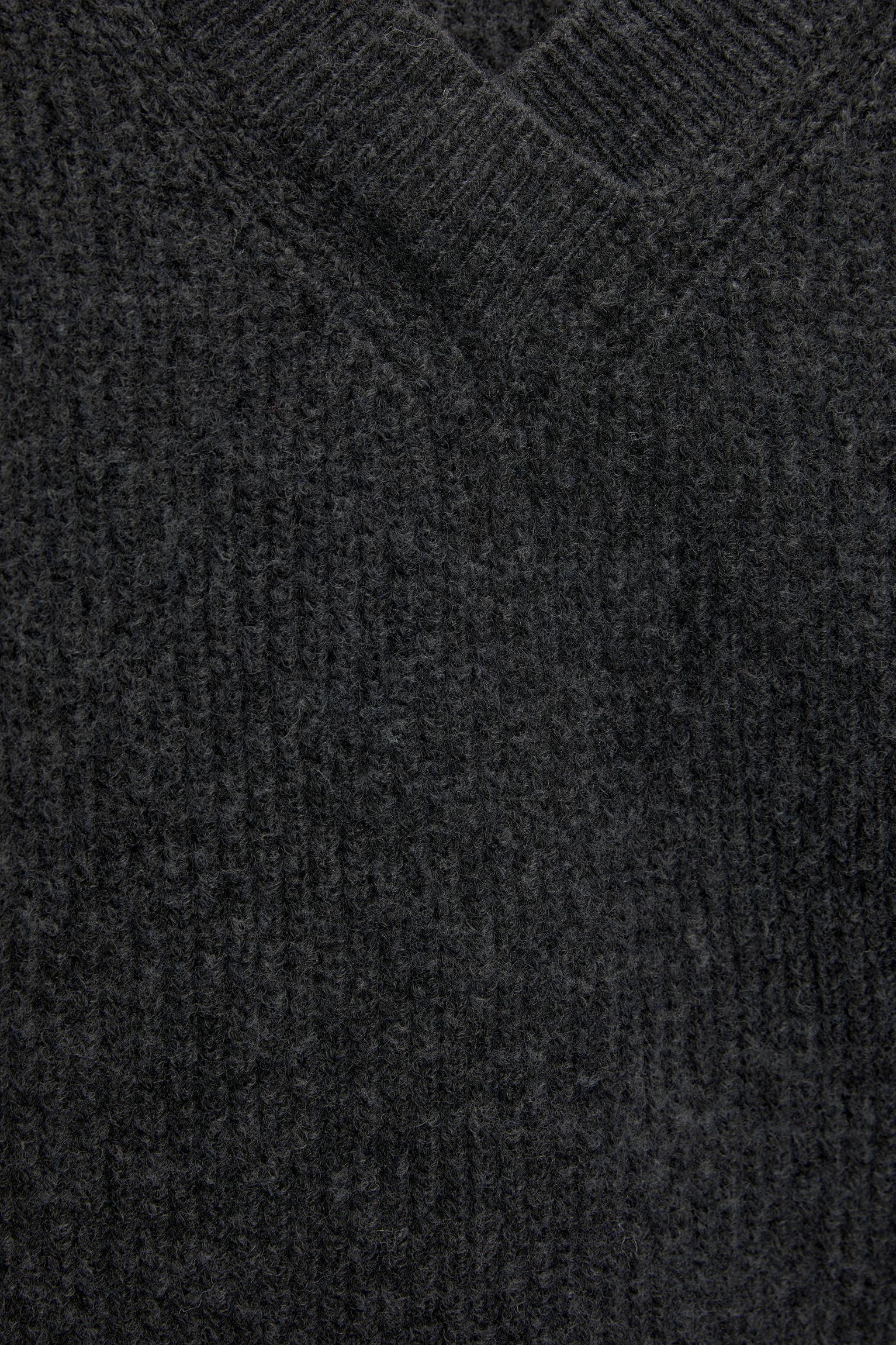 Purl knit sweater Product Image