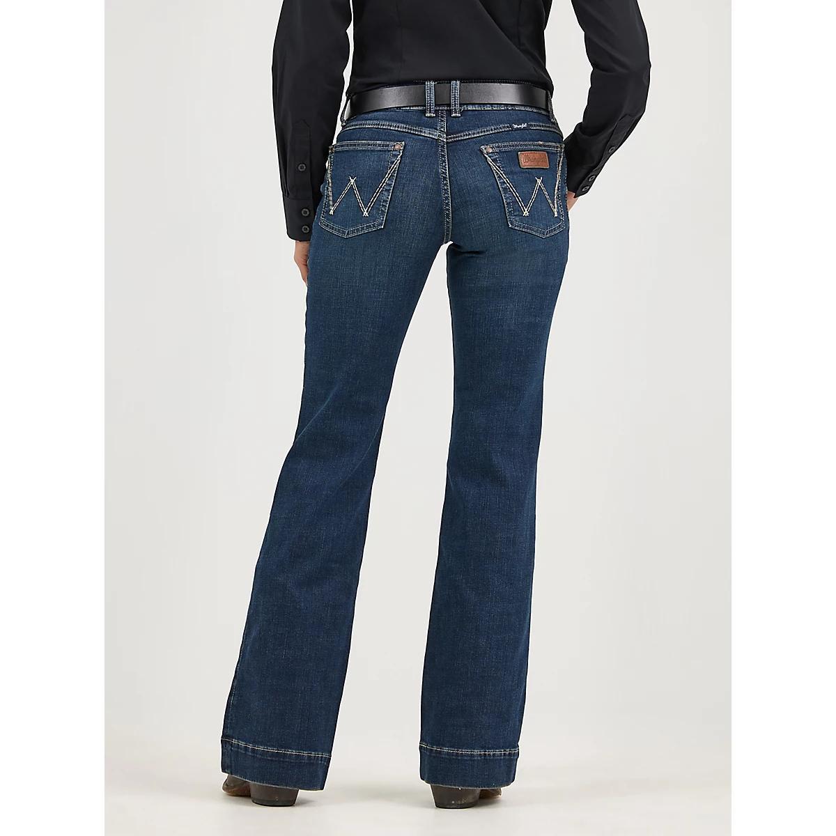 Women's Wrangler Retro® Mae Wide Leg Trouser Jean in Samantha Product Image