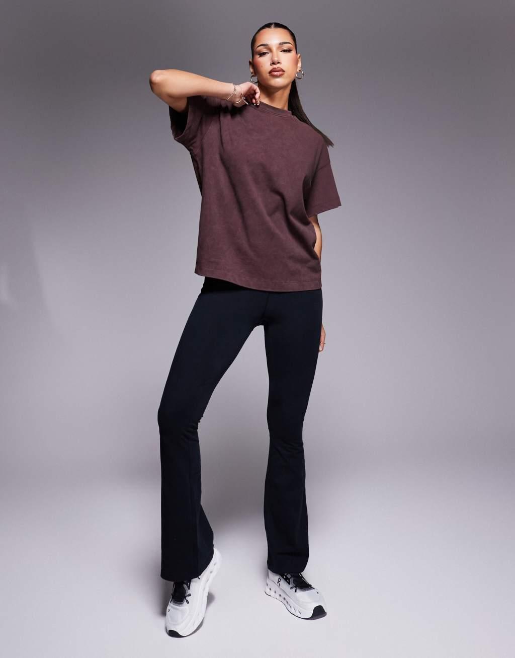 4505 Icon boxy heavyweight cotton t-shirt with quick dry finish in washed cocoa  Product Image