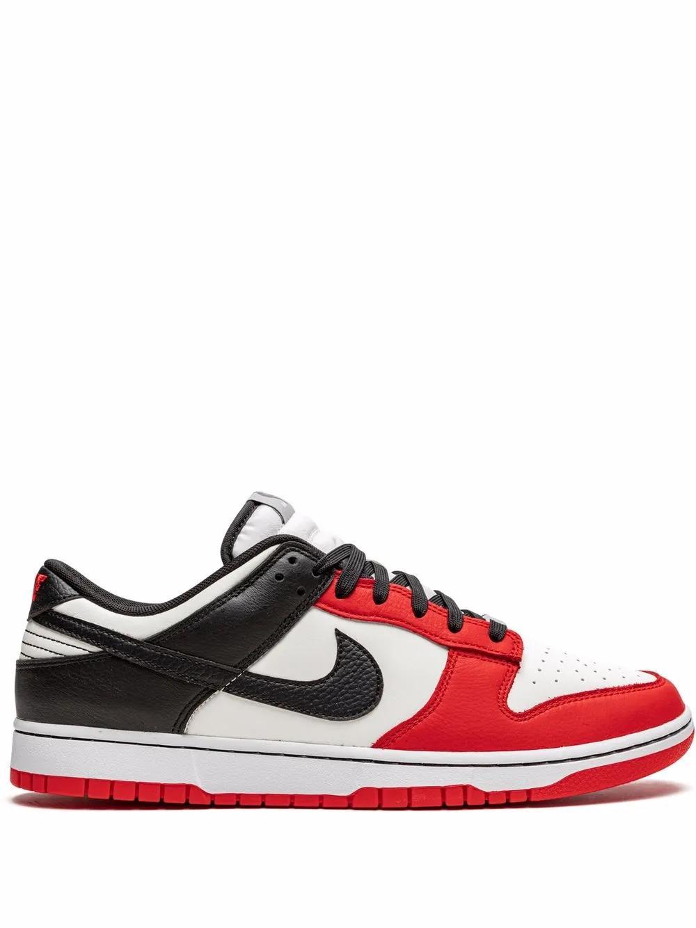 Dunk Low Retro EMB "NBA 75th Anniversary - Chicago Bulls" sneakers Product Image
