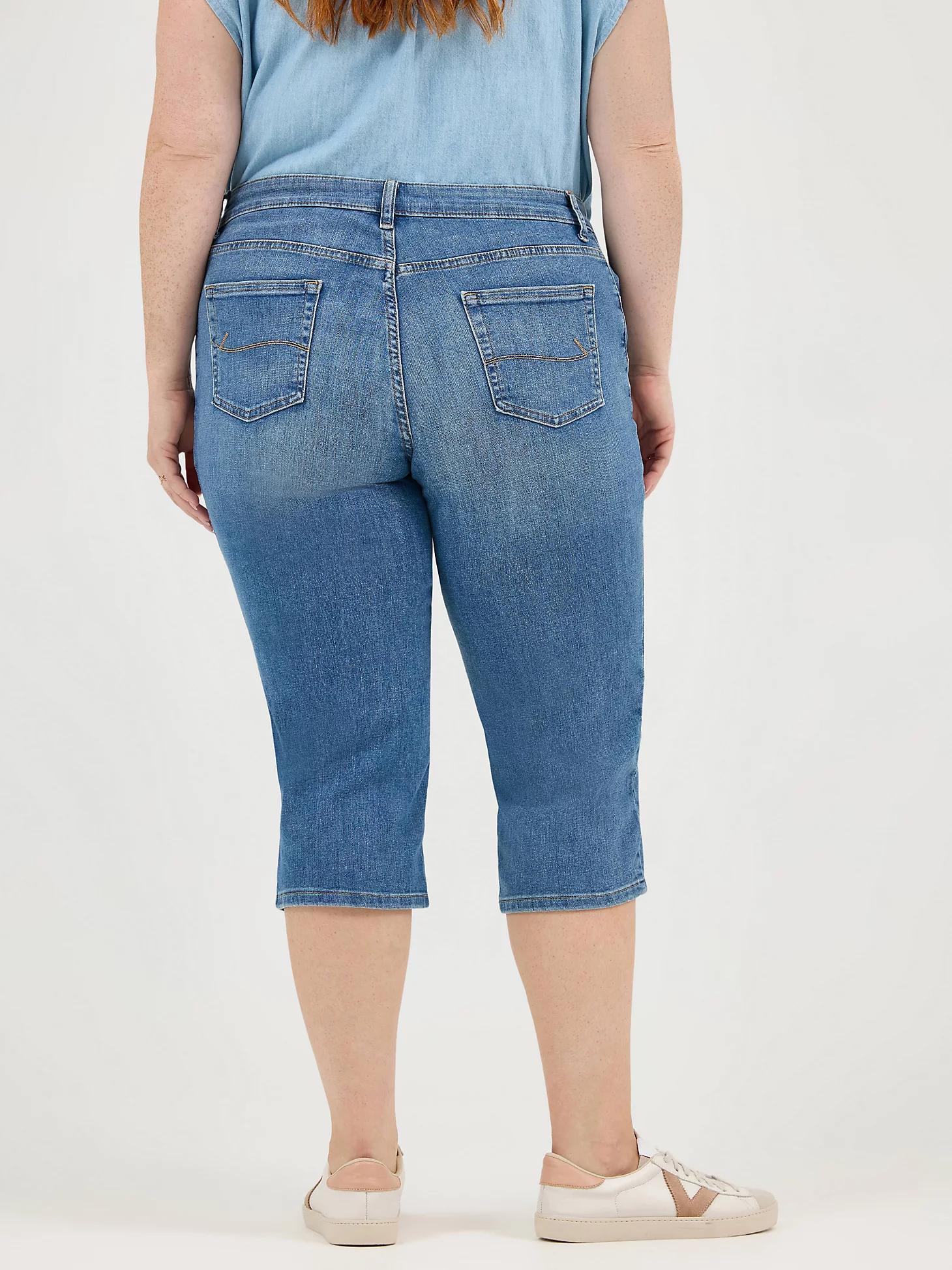 Women’s Relaxed Fit Capri (Plus) | Women's Capris & Crops | Lee® Product Image