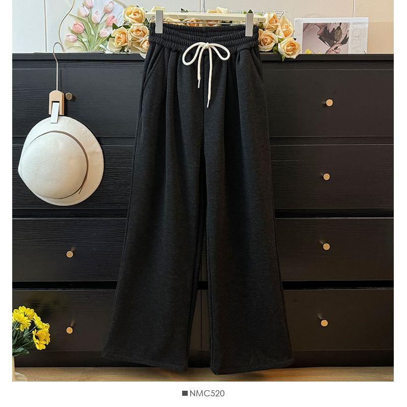 Fleece-Lined Wide-Leg Sweatpants Product Image