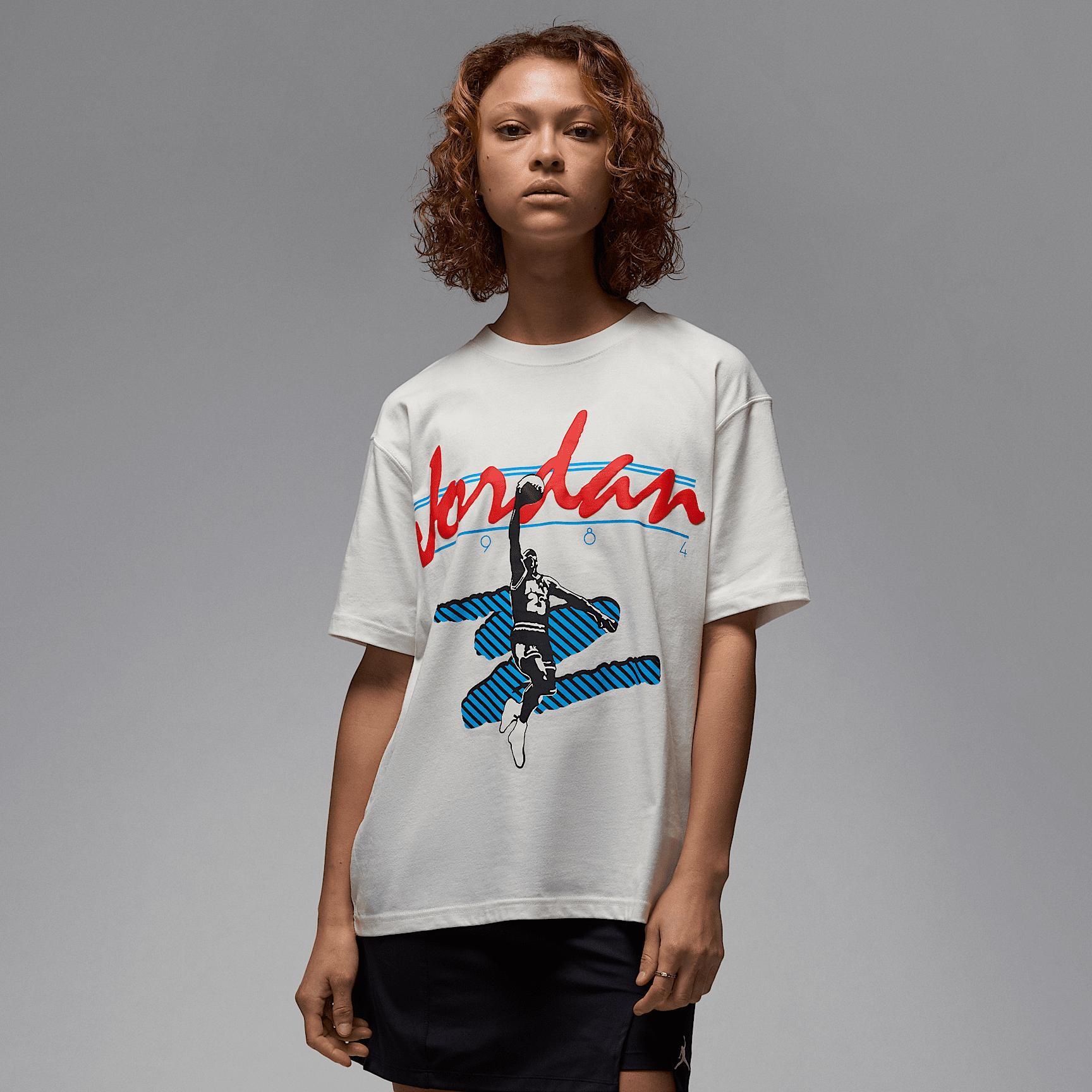 Jordan MVP Women's Graphic T-Shirt Product Image