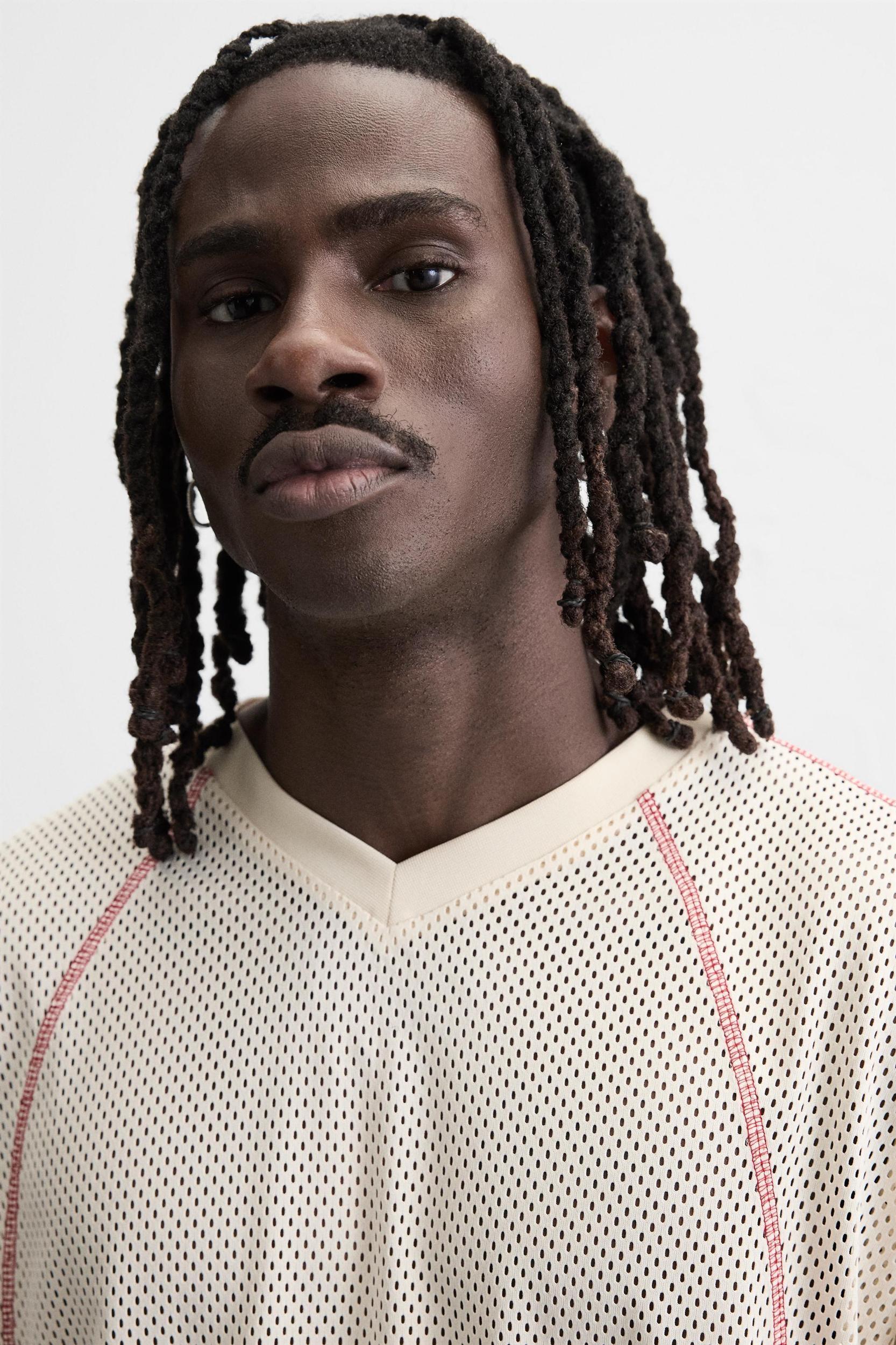 CONTRAST OPEN WEAVE T-SHIRT Product Image