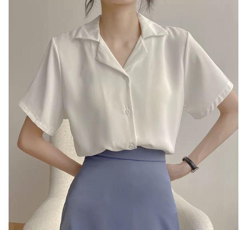 Short-Sleeve Plain Chiffon Blouse Product Image