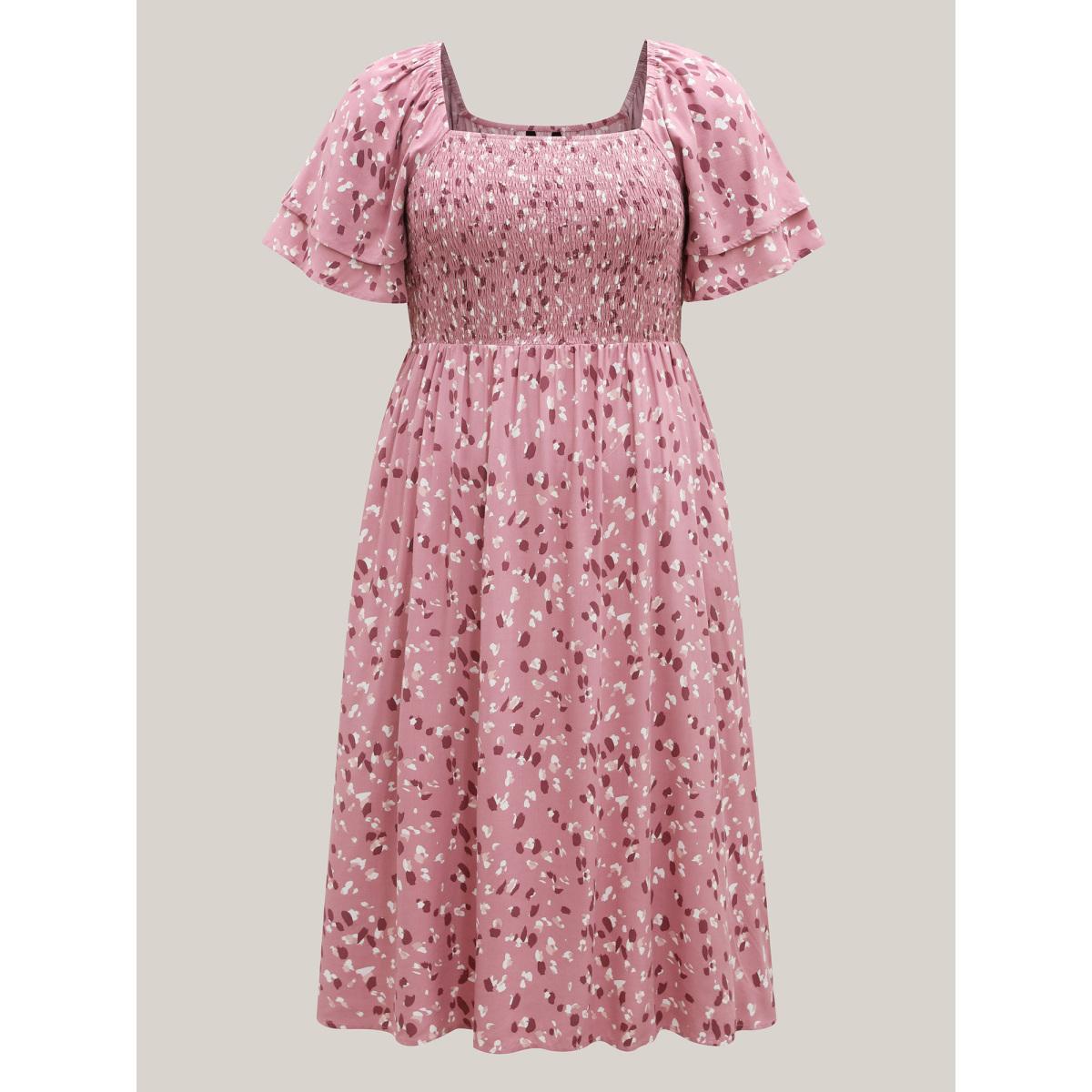 Plus Size Floral Print Shirred Pockets Midi Dress Blush Women Shirred Square Neck Short sleeve Curvy BloomChic 12/L Product Image