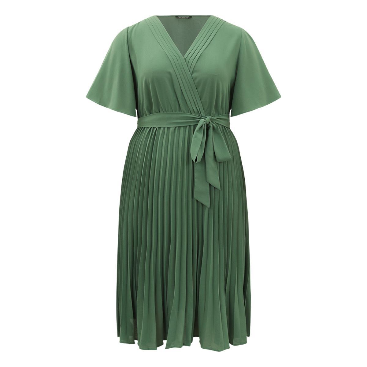 Plus Size Plain Belted Overlap Collar Pleated Hem Dress Emerald Women Office Plain V-neck Short sleeve Curvy Midi Dress BloomChic 26/4X Product Image