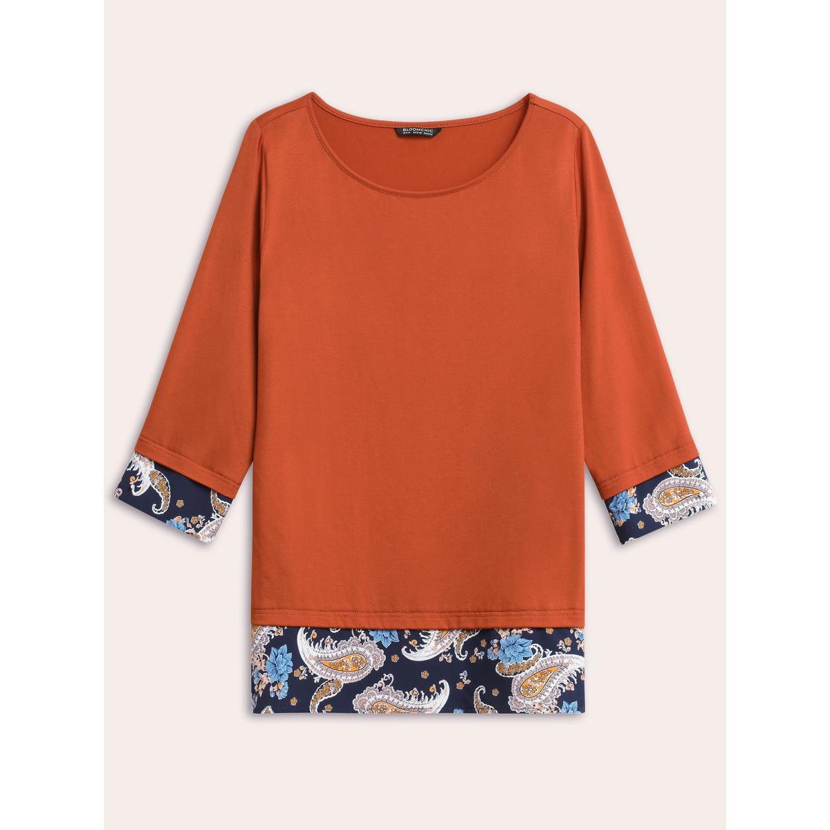 Plus Size Contrast Paisley Print Curved Hem T-shirt OrangeRed Women Casual Contrast Paisley Round Neck Everyday T-shirts BloomChic 12/L Product Image