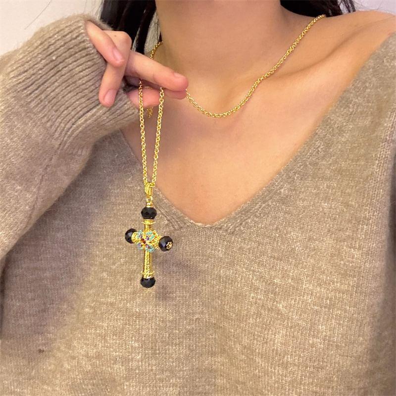 Cross Pendant Necklace Product Image