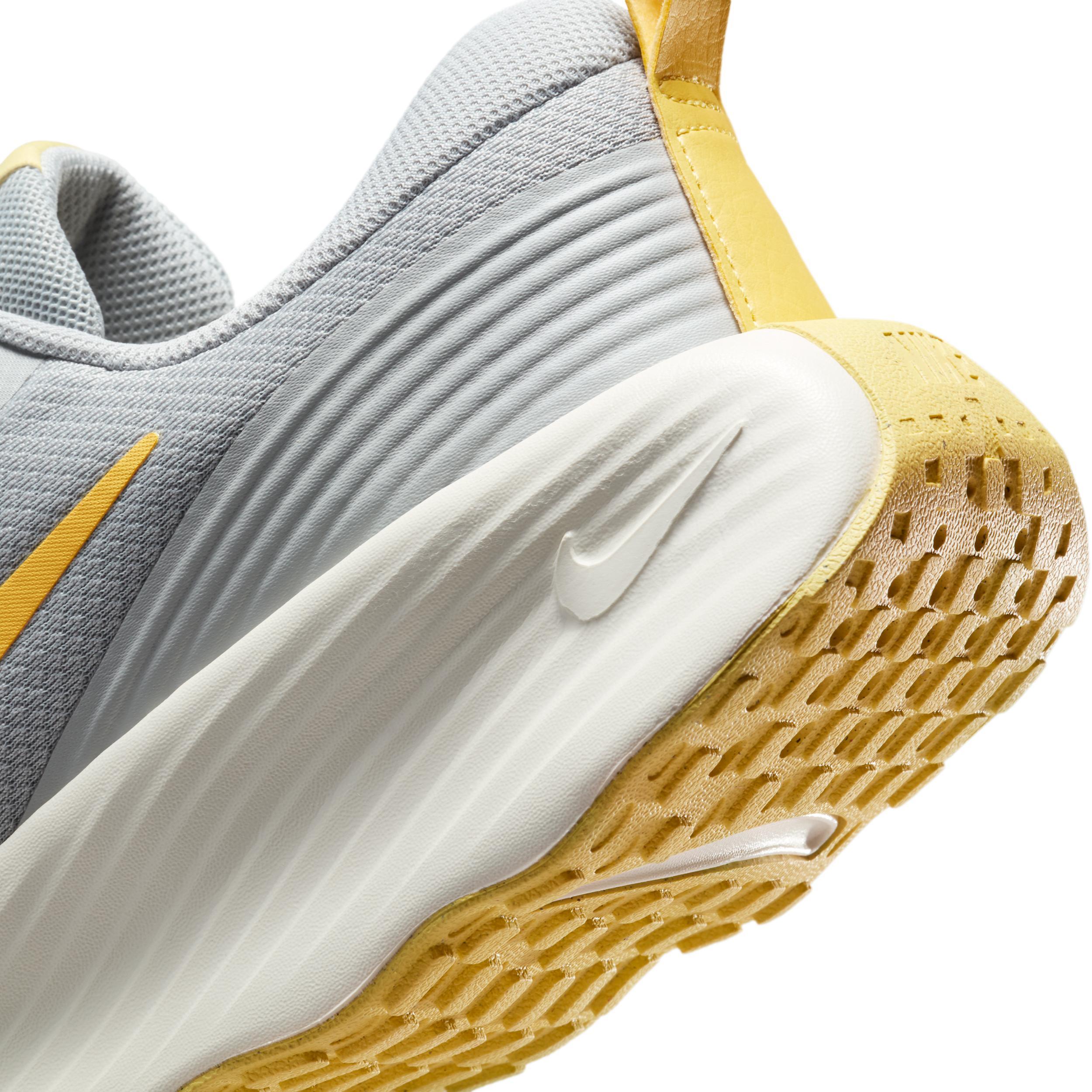 Nike Men's Promina Walking Shoes Product Image