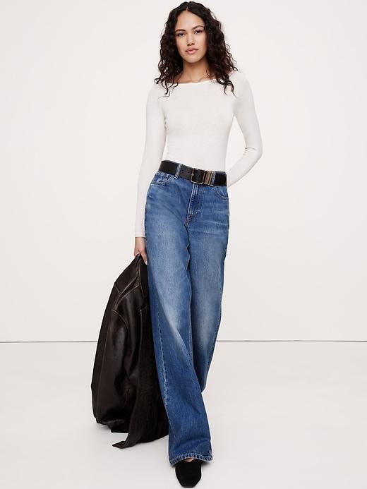 The Icon Classic Wide-Leg Jean Product Image