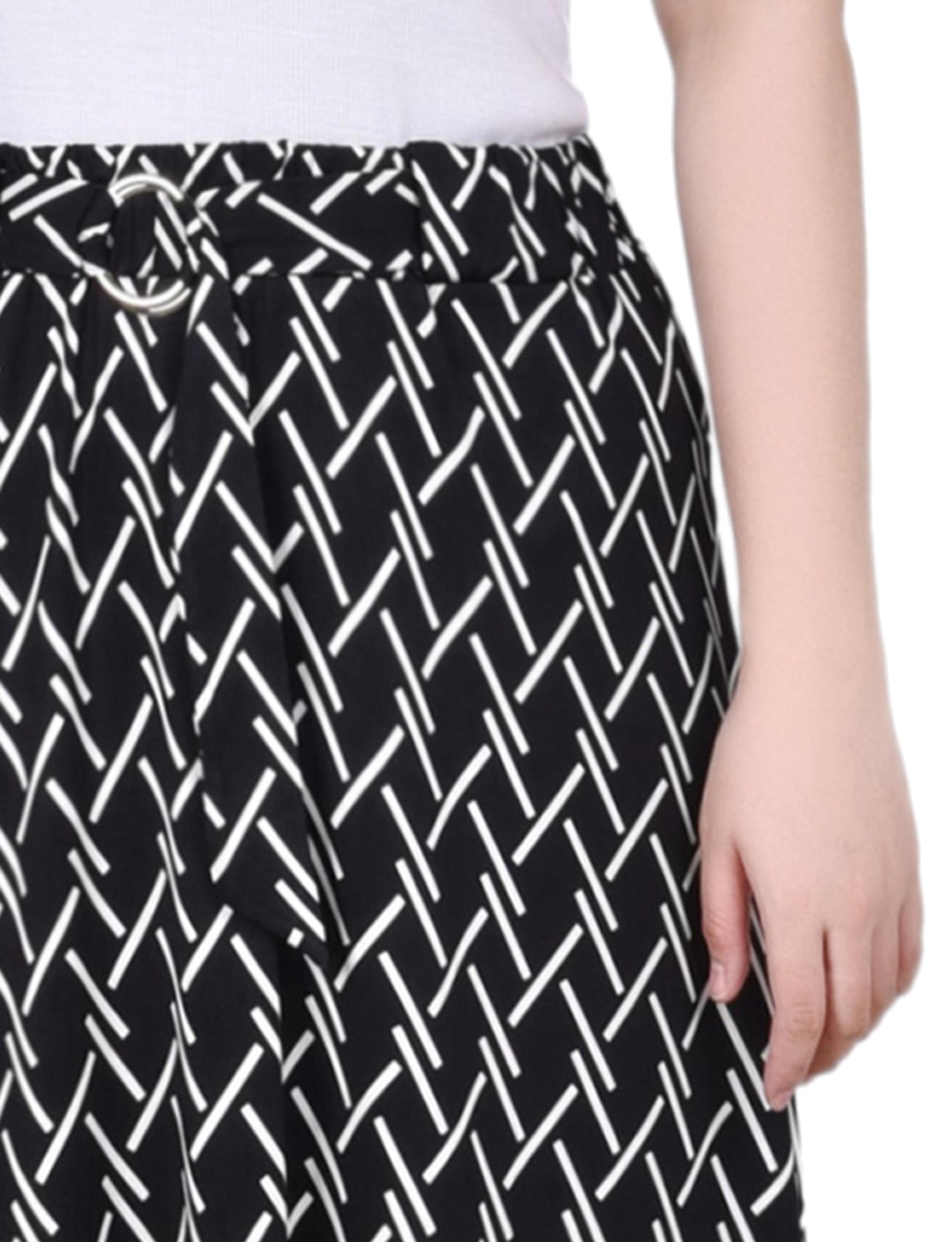 Black White Oblique Ring Detail Midi-Length Skirt Product Image