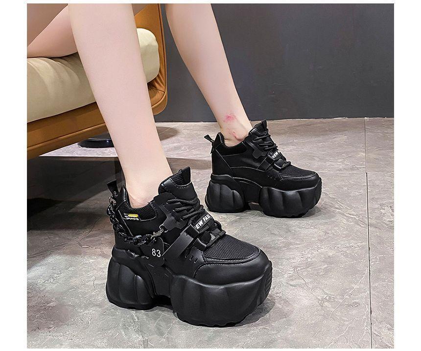 Platform Tag Chain Detail Sneakers Product Image