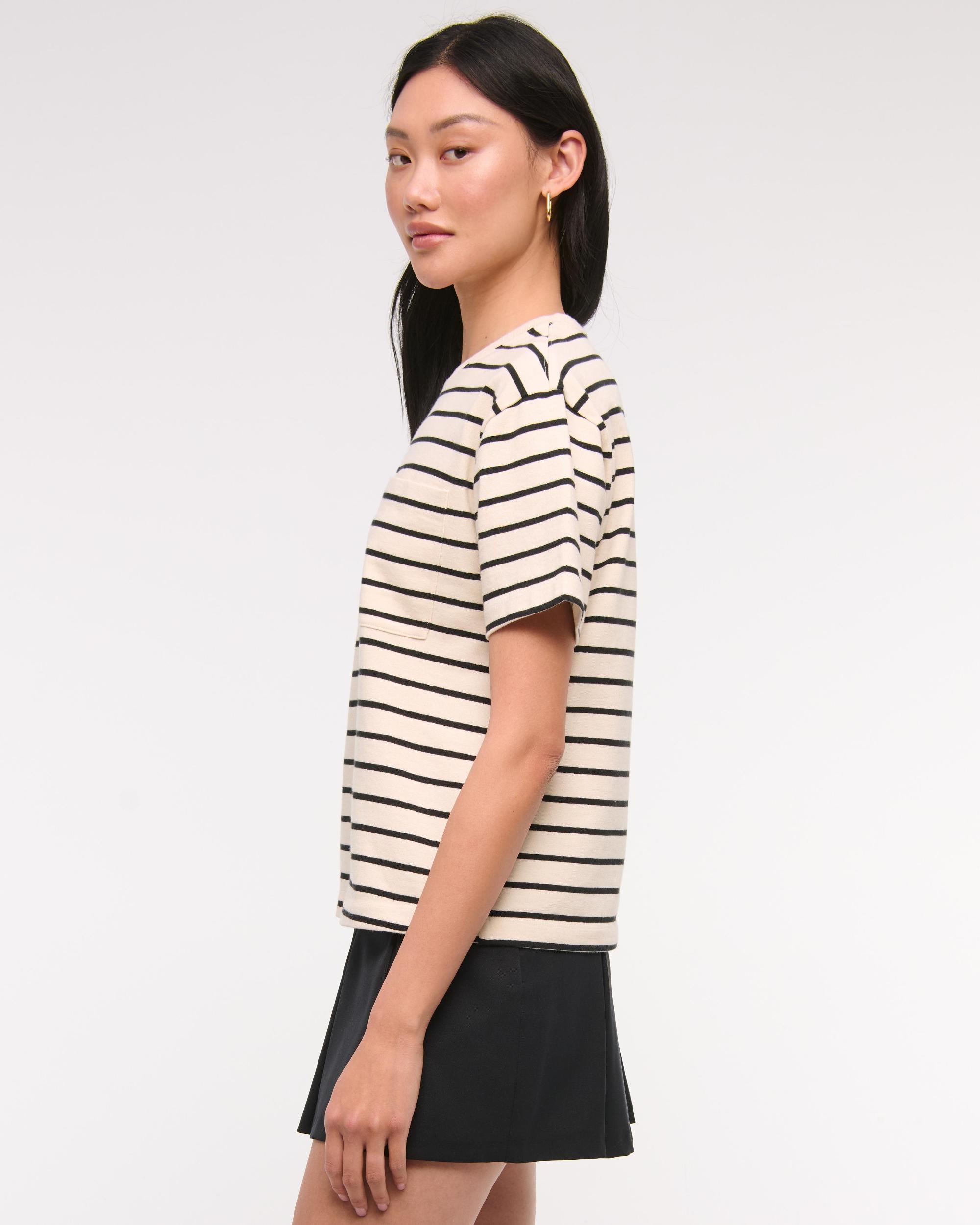 Easy Pocket Tee Product Image