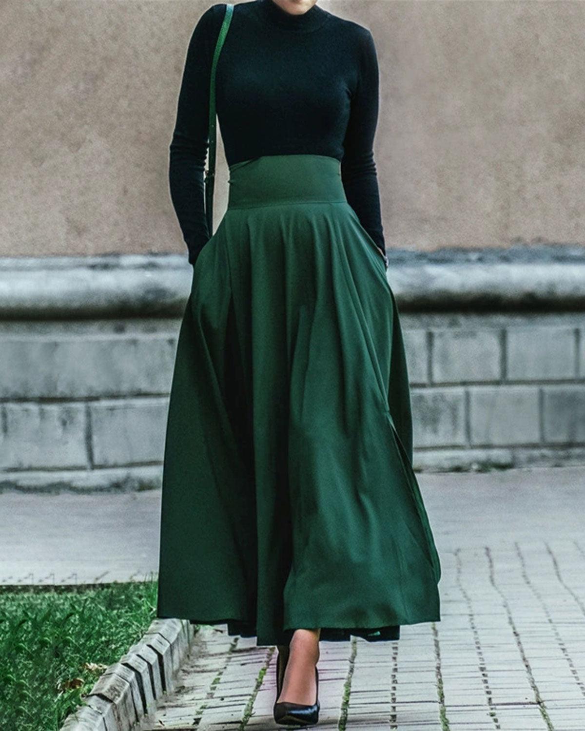 Red Pocket Flared Midi Skirt Product Image