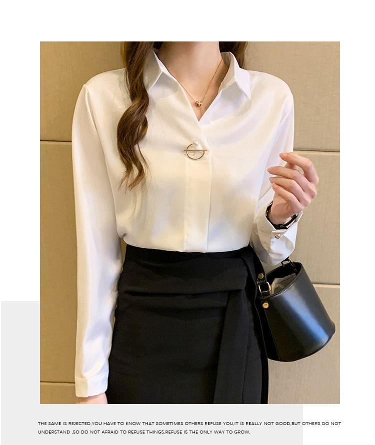 Long-Sleeve Plain Shirt Product Image
