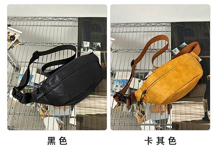 Plain Buckled Belt Bag Product Image