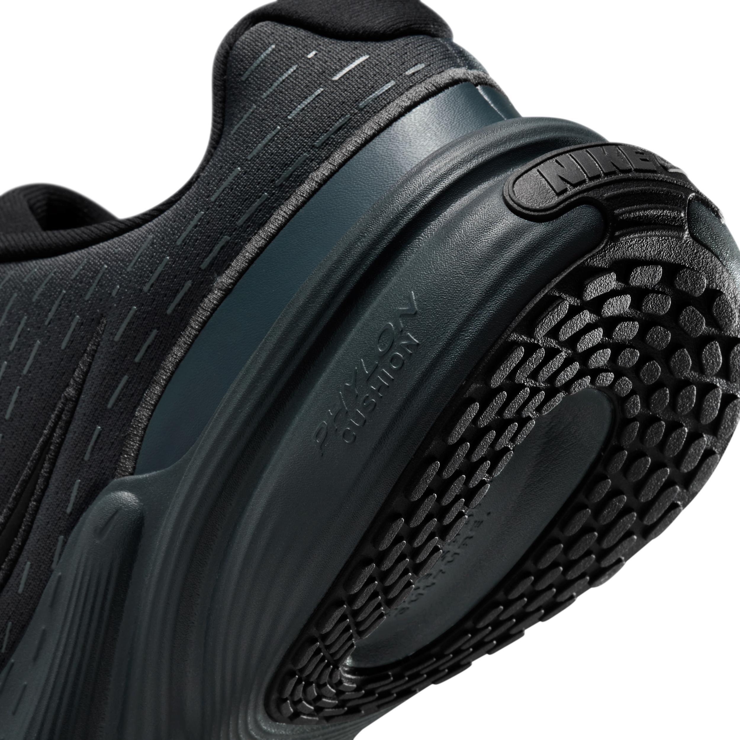 Nike Men's Uplift SC Shoes Product Image
