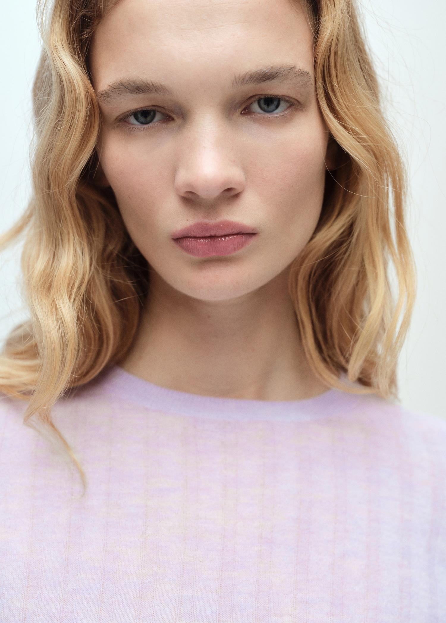 Ribbed round-neck sweater - Women | MANGO USA Product Image